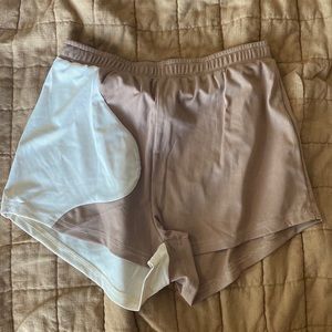 Shein stretchy shorts size medium